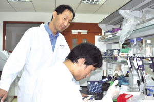 靶向治療給癌癥患者帶來希望——記省科技創(chuàng)新團隊成員、中美冠科副總裁查濟平