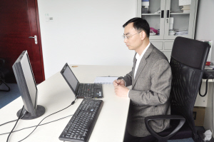 奧特斯維研發(fā)技術(shù)副總監(jiān)陶龍忠 創(chuàng)意令美國光伏權(quán)威折服