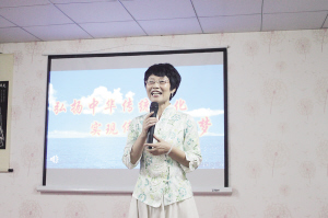 10年前，豐云放下家里的生意，開始致力于中華傳統(tǒng)文化的學(xué)習(xí)與傳承 做弘揚(yáng)傳統(tǒng)文化的使者