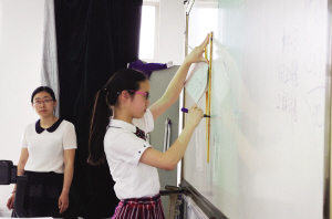 陸 珂共青團員中的 佼佼者