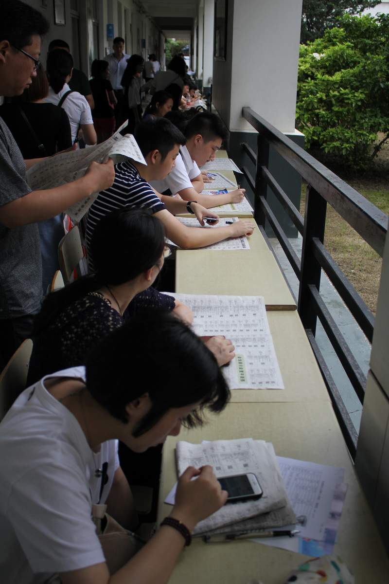天公作美，2018太倉夏季畢業(yè)生招聘會(huì)圓滿落幕，網(wǎng)上專場繼續(xù)