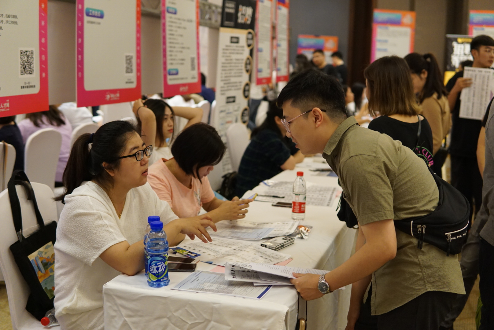 不經(jīng)歷風(fēng)雨怎么見彩虹，2019太倉畢業(yè)生招聘會圓滿落幕