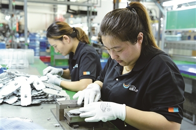 富樂科技月產(chǎn)配件2000萬件